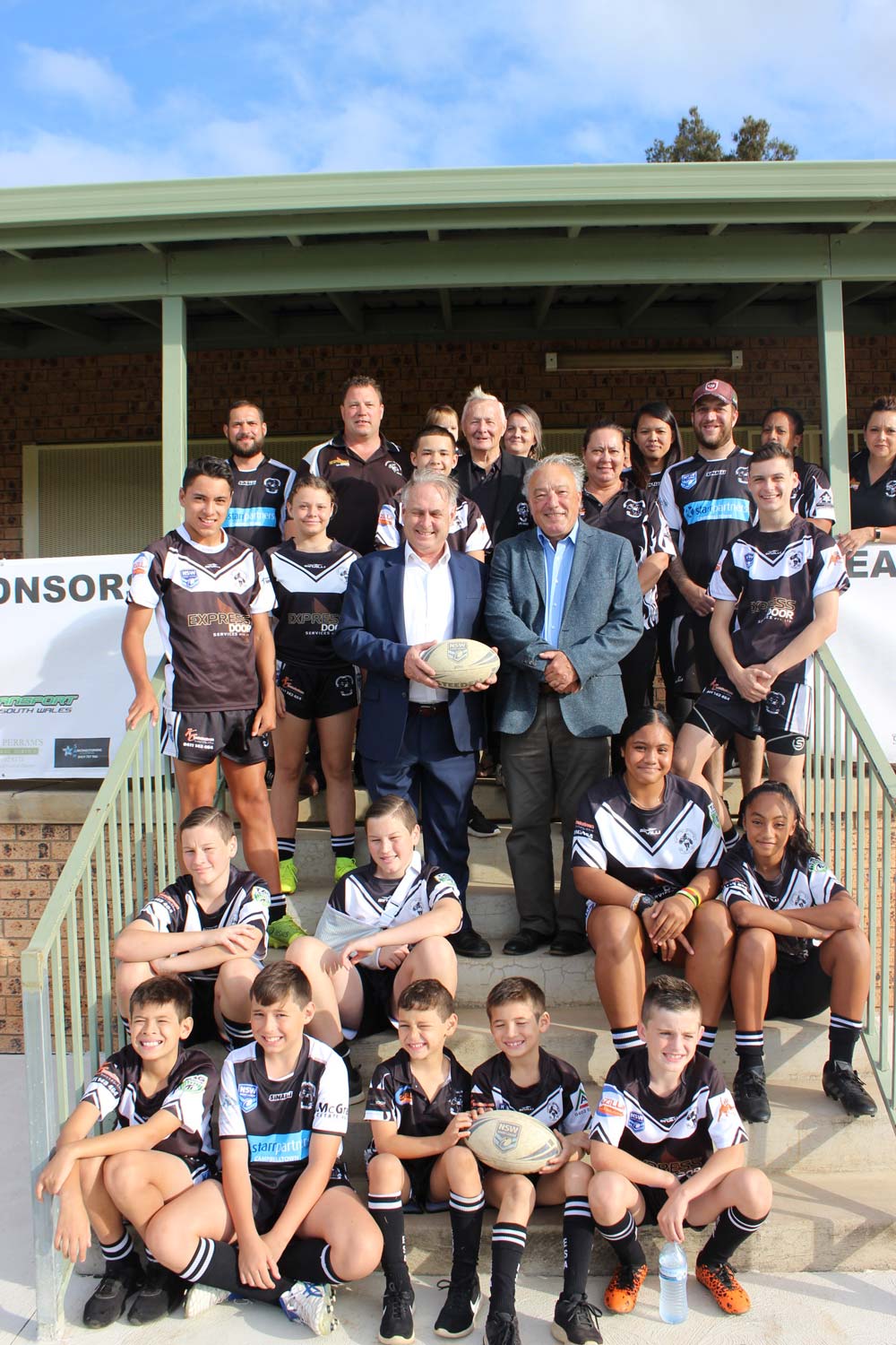 FEDERAL LABOR KICKING GOALS FOR MACARTHUR KIDS Main Image