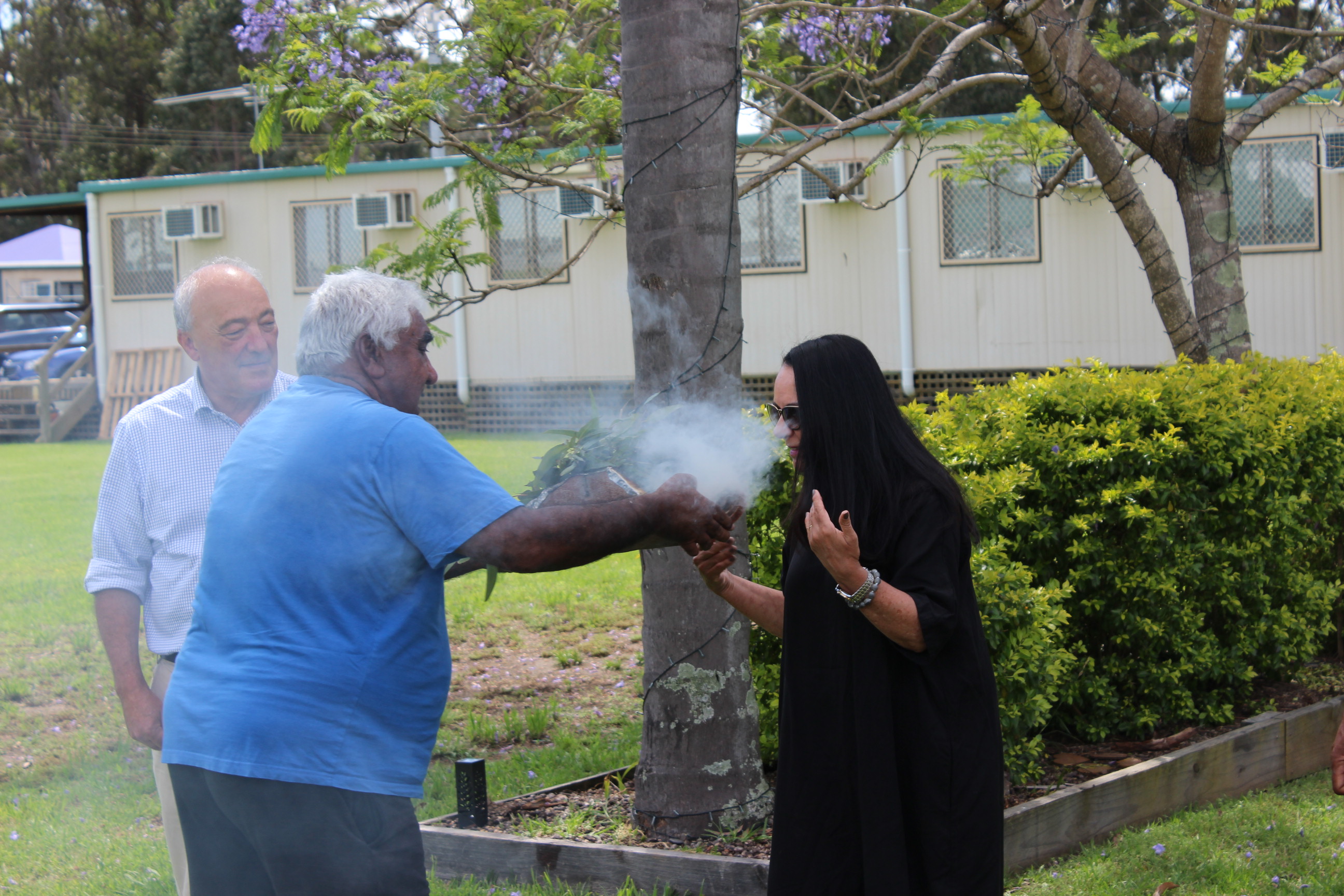 LOCAL MEMBER GIVES SHADOW MINISTER TOUR OF MACARTHURS INDIGENOUS COMMUNITY Main Image